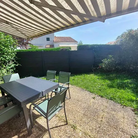 Hébergement de vacances Maisonnette Paisible Proche - 4 Pers. - Fr-1-550-100